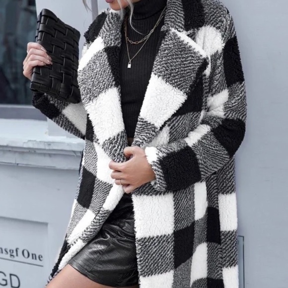 Cozy Black White Plaid Teddy Jacket Coat - Picture 3 of 6